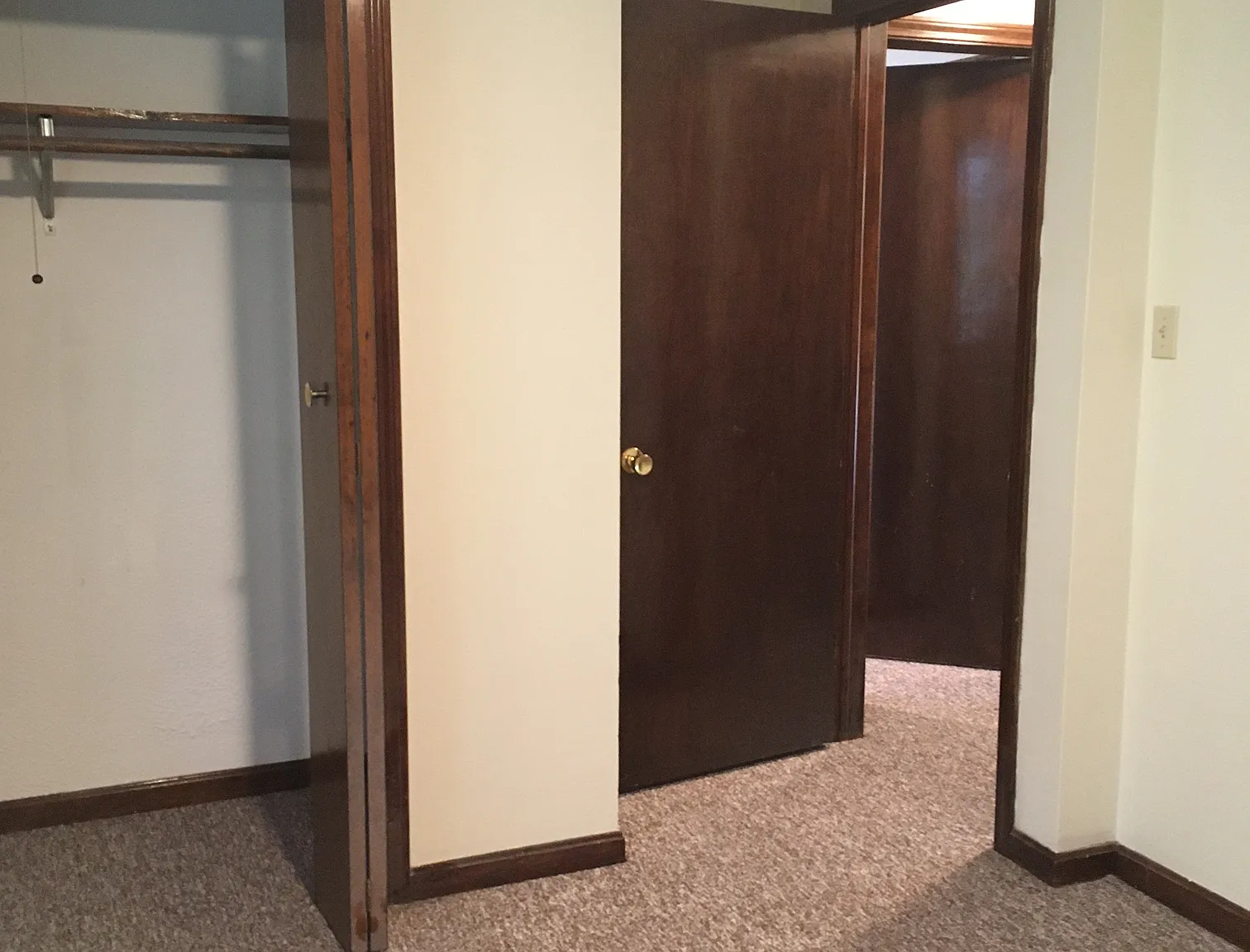 2 bed, 700 sqft, $1,600 — Photo 4
