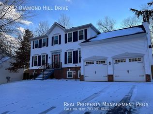 8762 Diamond Hill Dr, Bristow, VA 20136