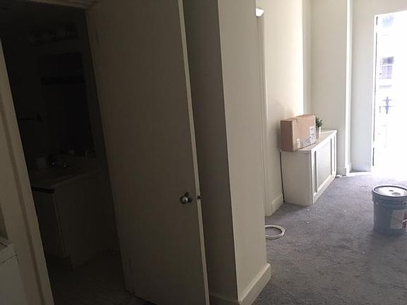 3rd image of 1327 Spruce St APT 8A