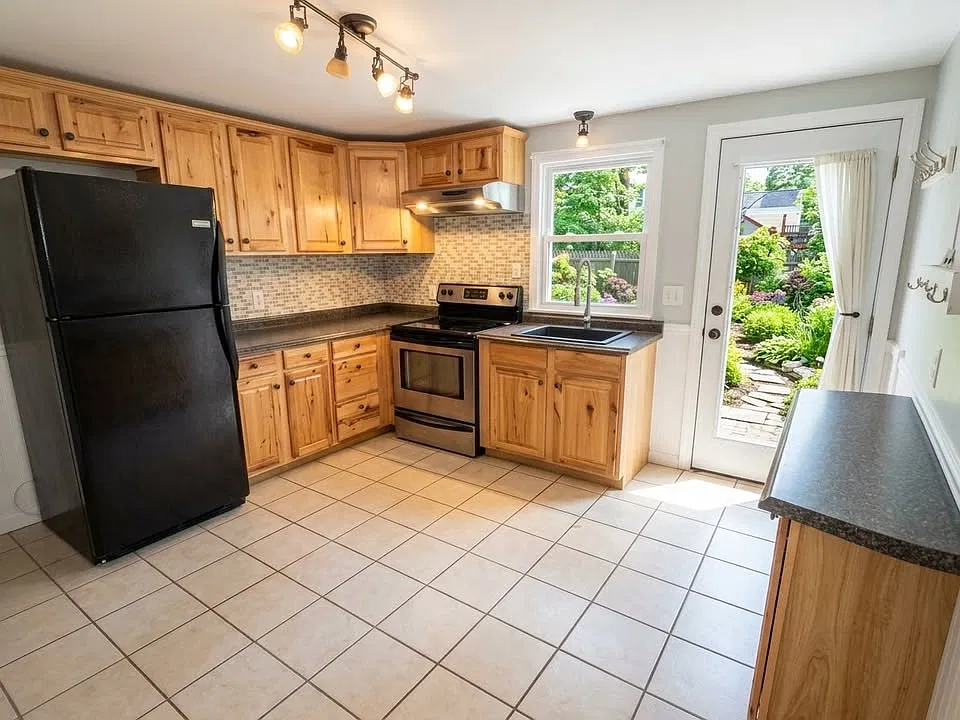2 bed, $2,250 — Photo 3