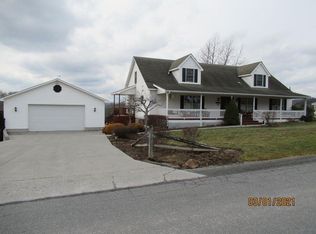 302 Loudermilk Rd, Clintonville, WV 24931