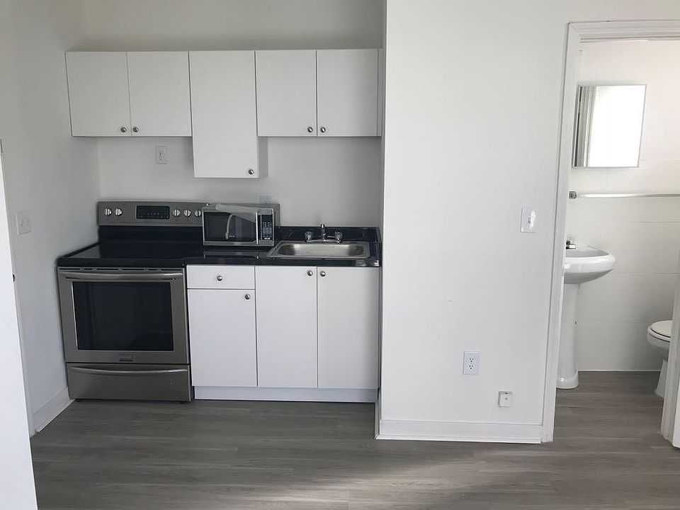 1st image of 1528 NW 3rd St APT 17