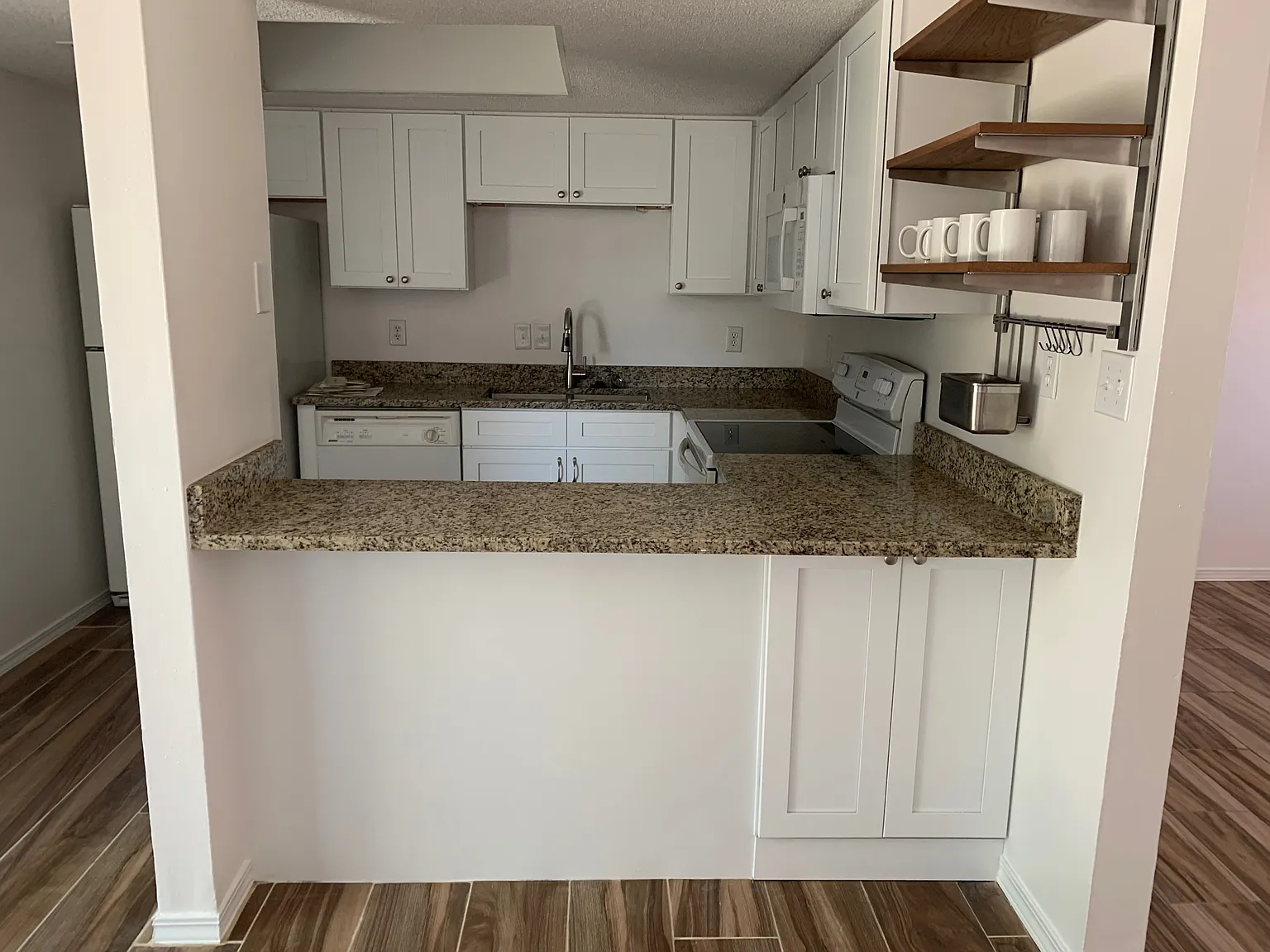 806 Blvd de L'Orleans - 806 — Photo 3