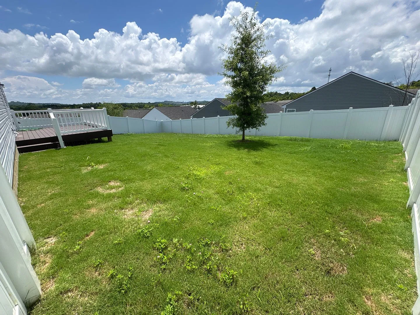 Beautiful 4-Bedroom Home in Thornton Grove Convenient North Nashville Location! — Photo 3