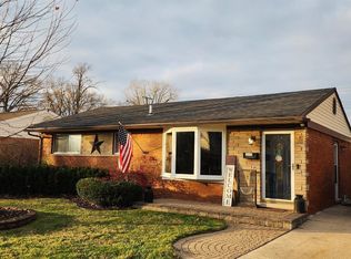 32432 Hazelwood St, Westland, MI 48186