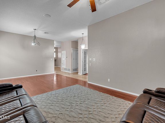 3rd image of 12621 Crystal Ridge St