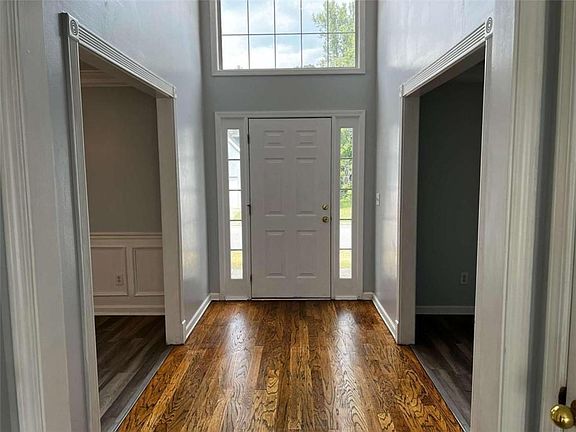 3rd image of 500 Kings Pl