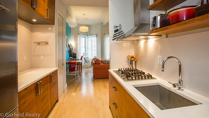 Sold by Garfield Realty  | media 35