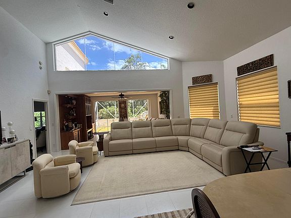 5th image of 6350 Evian Place