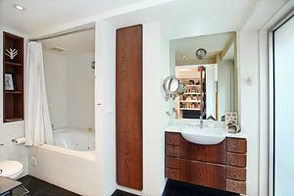 Sold by Douglas Elliman | media 25