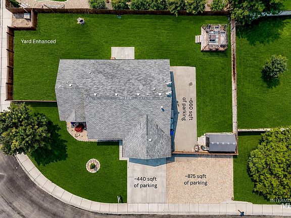 3rd image of 3309 Robinhood Loop