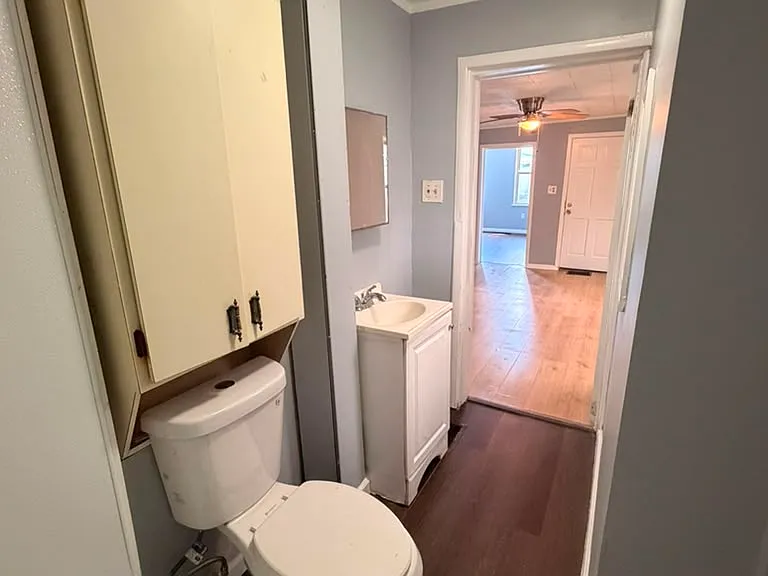 460 5th Ave #1 — Photo 17