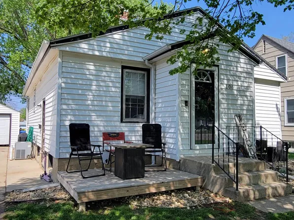 106 8th Ave SW, Pipestone, MN 56164