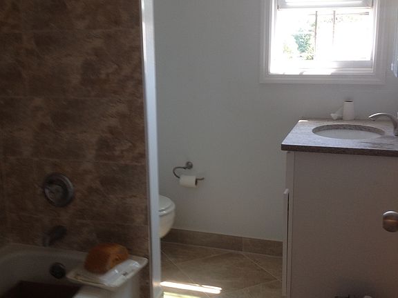 5th image of 47 Seaview Ave