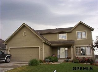 6237 N 104th St, Omaha, NE 68122