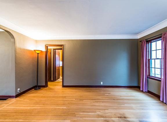 5th image of 545 8th Ave S