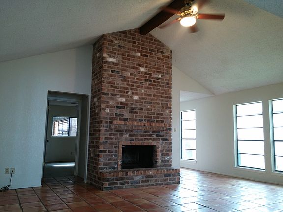 5th image of 730 Oriole St
