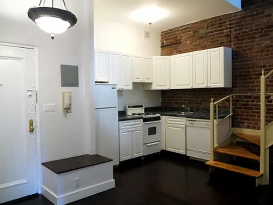 Rented by Citi Habitats | media 39