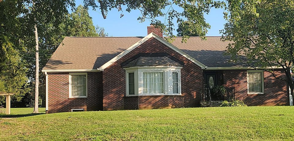 1st image of 1644 Griffith Ave