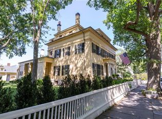 176 Water St #3, Stonington, CT 06378