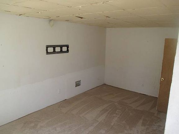 2nd image of 608 S Lincoln Ave