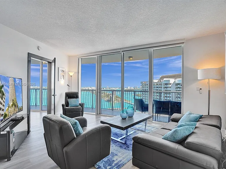 1750 N Bayshore Dr #3802 — Photo 24