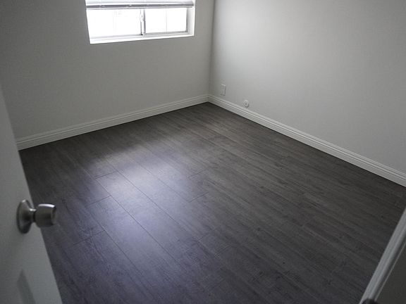 4th image of 642 N Orange Grove Blvd APT 4