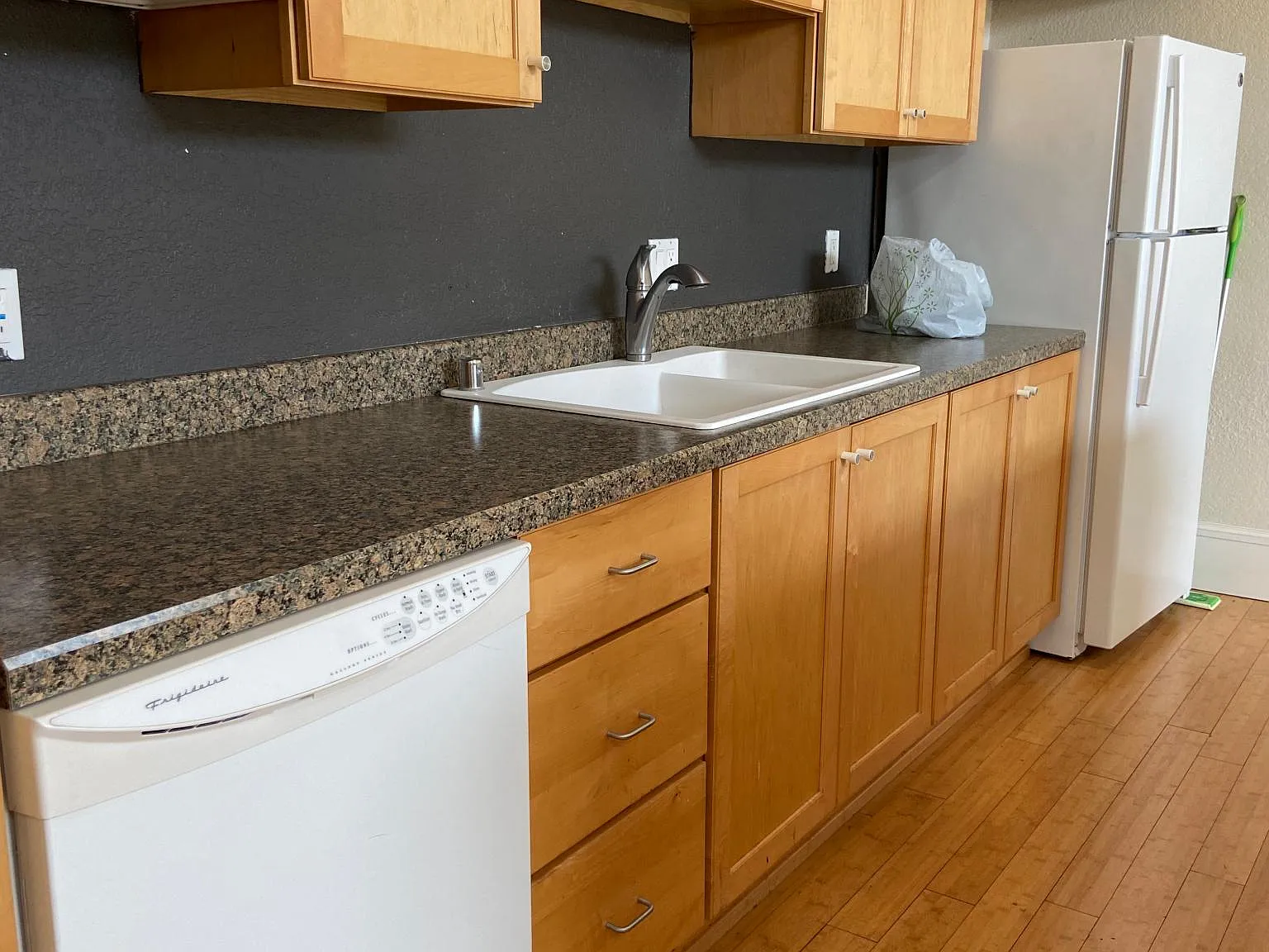 527 Mendocino Ave — Photo 1