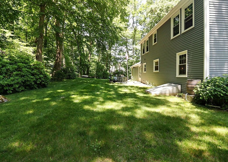 50 Sunset Dr, Milford, MA 01757 | Zillow
