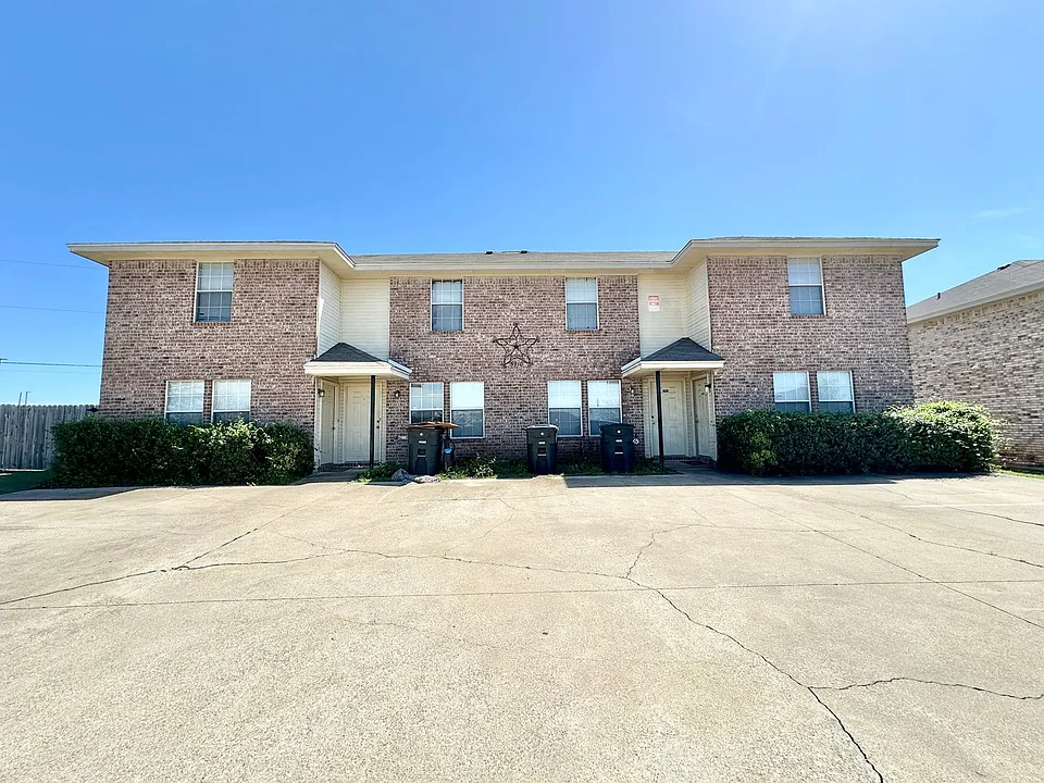 5910 Greengate Dr