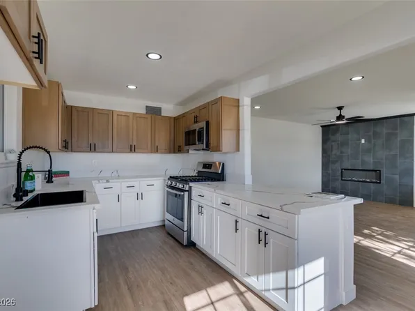 5128 Mountain View Dr, Las Vegas, NV 89146