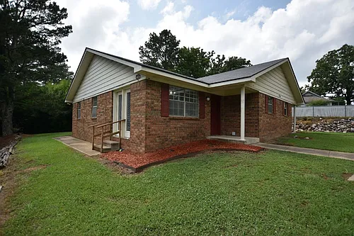 124 Carpenter Ct Photo 1 124 Carpenter Ct Photo 1
