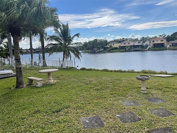 3rd image of 11600 NW 13th Court
