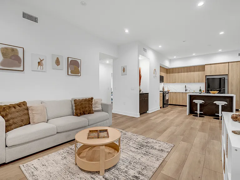 178 S Euclid Ave #310 — Photo 9