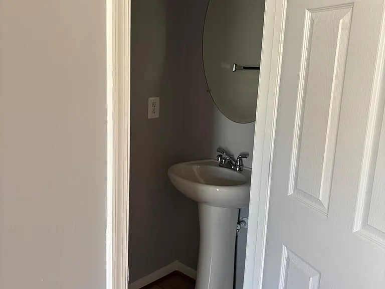 15711 John Diskin Cir — Photo 11