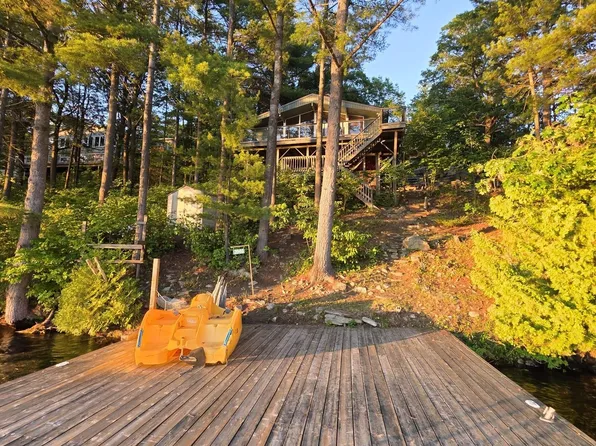 3946 E Shore Rd, Georgian Bay, ON L0K 1S0