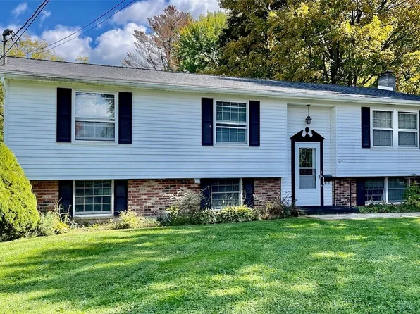 18 Spruce St, Baldwinsville, NY 13027