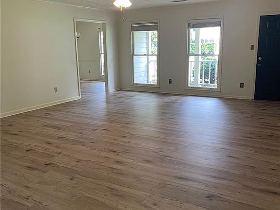5th image of 1106 Lakeridge Ct
