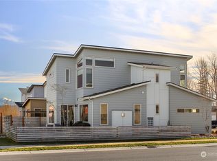 928 Sunseeker Ln, Bellingham, WA