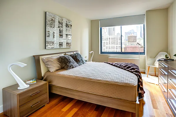 Rented by Stonehenge NYC LLC | media 14