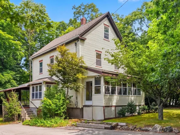 164 Green St, Woburn, MA 01801