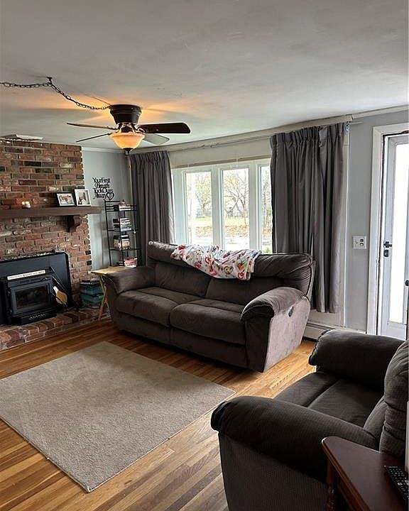 160 Pawtuxet Ter, West Warwick, RI 02893 Zillow