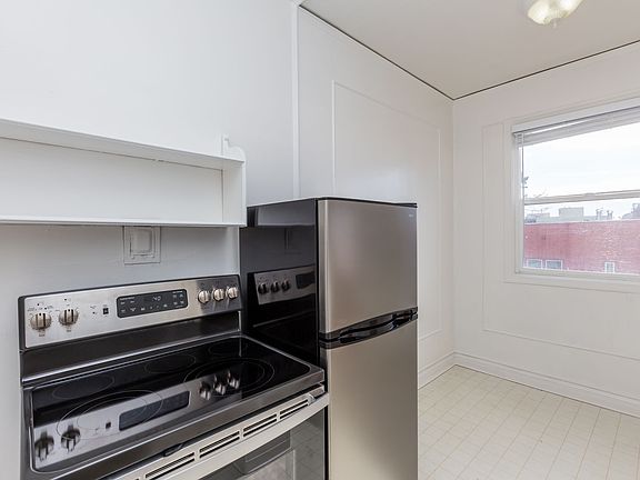 3rd image of 77 Glen Ave #105