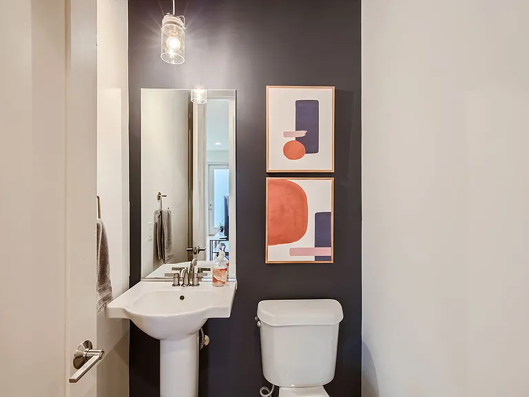 2407 Court Pl — Photo 14
