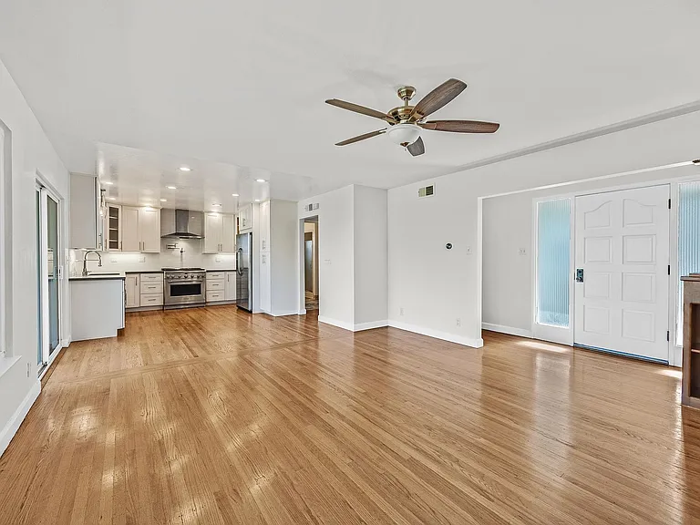 8 Stephens Ct — Photo 23