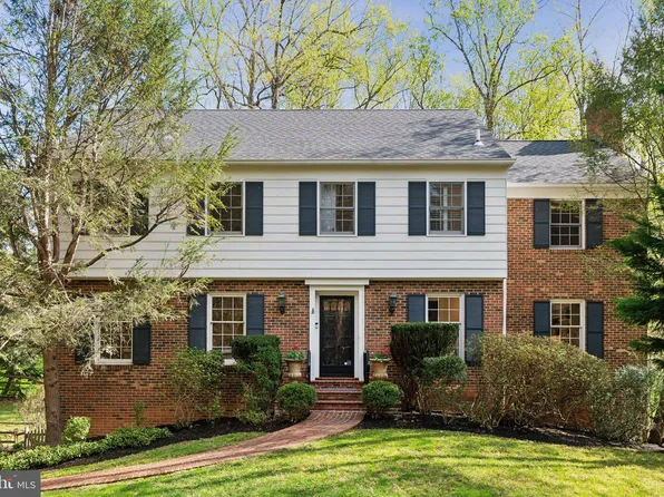 9305 Kentsdale Dr, Rockville, MD 20854