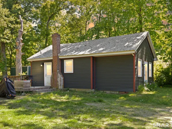 16 Shumway Avenue, Killingly, CT 06239