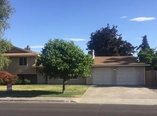 807 Cottonwood Loop, Richland, WA 99352