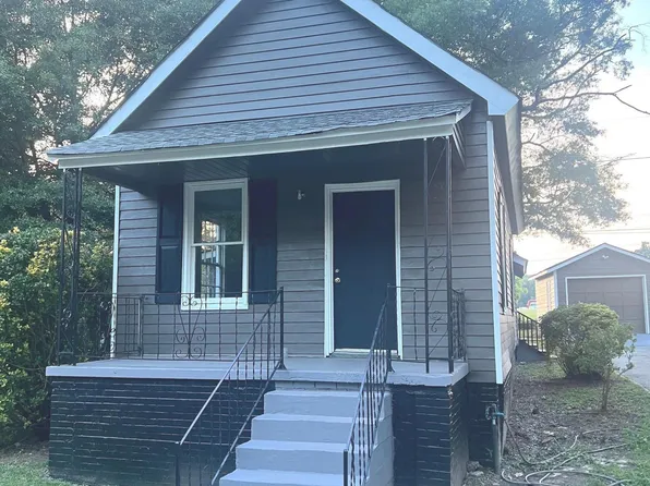 108 3rd St, Monroe, GA 30655