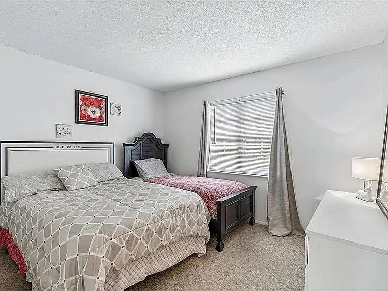 11110 Carriage Hill Dr #5 — Photo 9